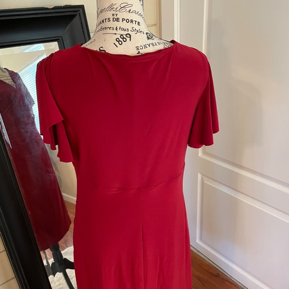 Am I Seeing Red? Figure Flattering Red Dress with Side Ruching and Split Sleeve - Picture 4 of 5